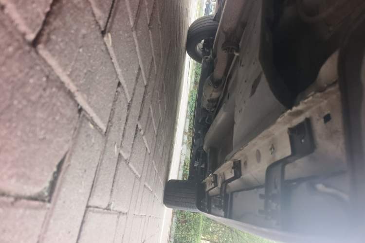 Used Kia Sportage R 2014 2.0L Automatic Two-Wheel Drive GLS Trim Chassis Rear Right