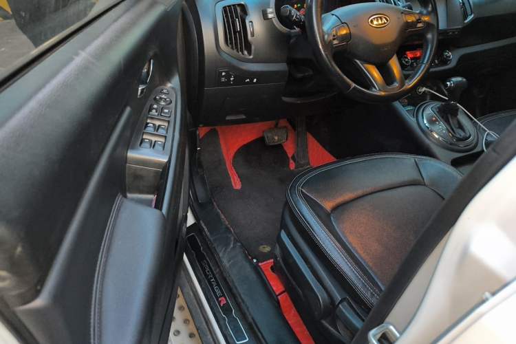 Used Kia Sportage R 2014 2.0L Automatic Two-Wheel Drive GLS Trim Driver Seat