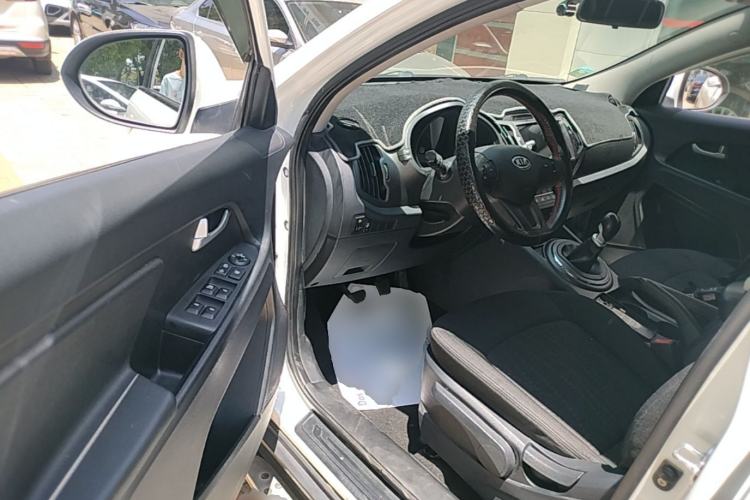 Used Kia Sportage R 2014 2.0L Manual Two-Wheel Drive GL Trim Driver Seat