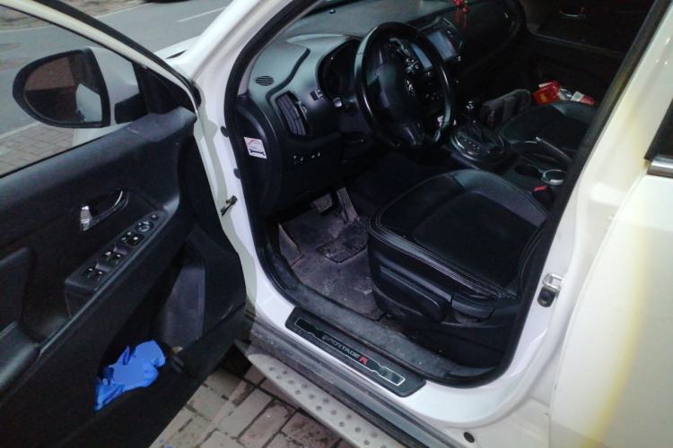 Used Kia Sportage R 2014 2.0L Automatic Two-Wheel Drive DLX Driver Seat
