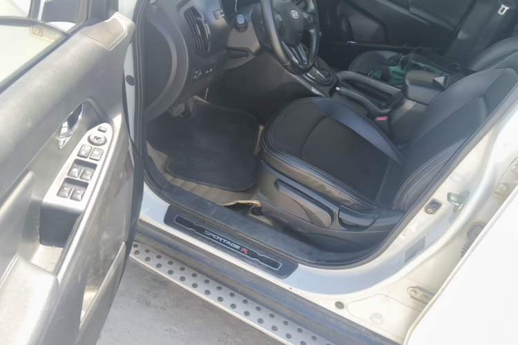 Used Kia Sportage R 2014 2.0L Automatic Two-Wheel Drive GLS Trim Driver Seat