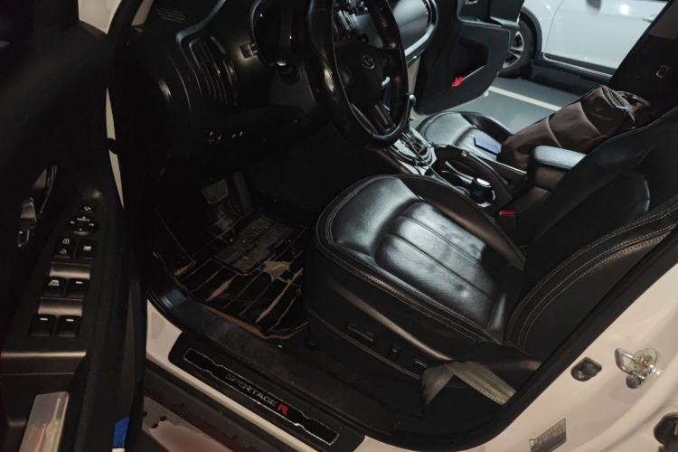 Used Kia Sportage R 2014 2.0L Automatic Two-Wheel Drive Premium Special Driver Seat