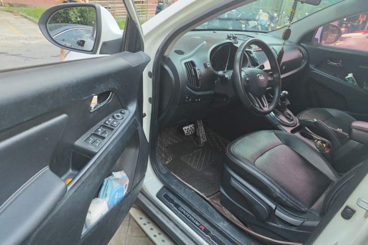 Used Kia Sportage R 2014 2.0L Automatic Two-Wheel Drive GLS Trim Driver Seat