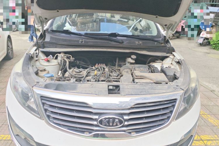 Used Kia Sportage R 2014 2.0L Automatic Two-Wheel Drive GLS Trim Engine Bay