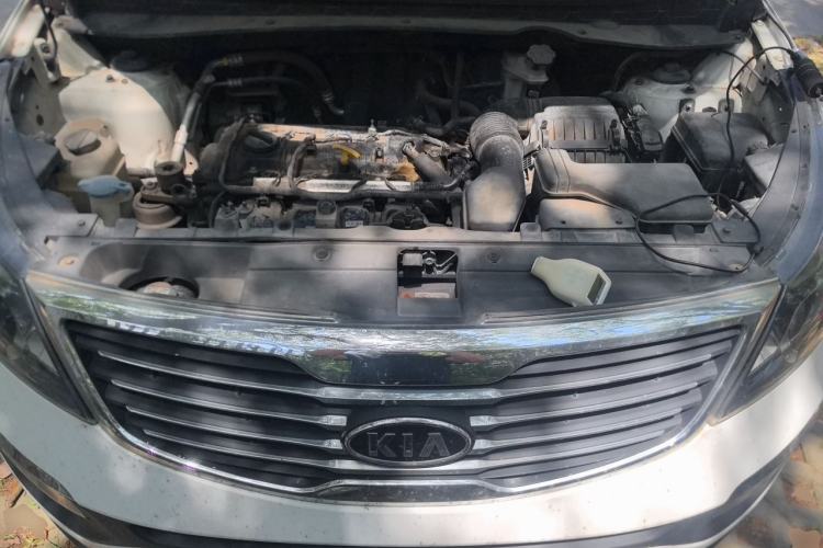 Used Kia Sportage R 2014 2.0L Automatic Two-Wheel Drive GL Engine Bay