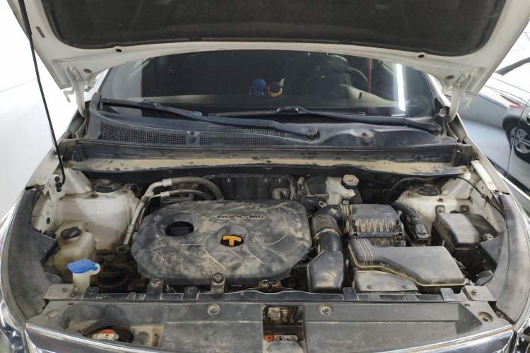Used Kia Sportage R 2014 2.0L Automatic Two-Wheel Drive GL Engine Bay