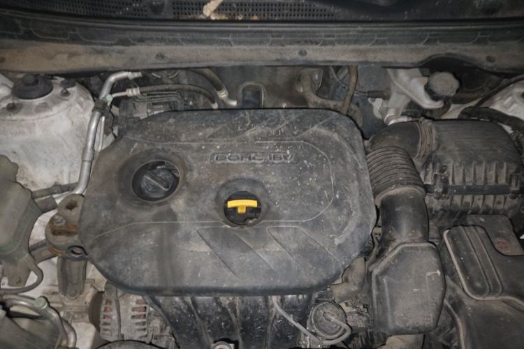 Used Kia Sportage R 2014 2.0L Automatic Two-Wheel Drive GLS Trim Engine Bay
