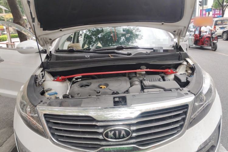 Used Kia Sportage R 2014 2.0L Automatic 4x4 GLS Engine Bay