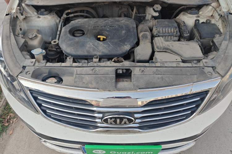 Used Kia Sportage R 2014 2.0L Automatic Two-Wheel Drive GLS Trim Engine Bay
