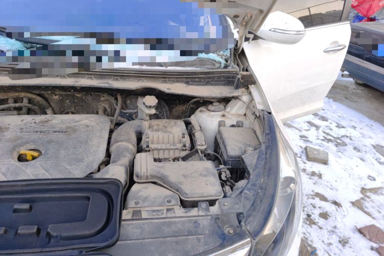 Used Kia Sportage R 2014 2.0L Automatic Two-Wheel Drive DLX Engine Bay Left