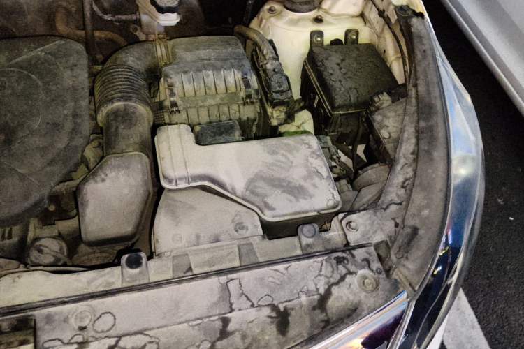 Used Kia Sportage R 2014 2.0L Automatic Two-Wheel Drive GL Engine Bay Left