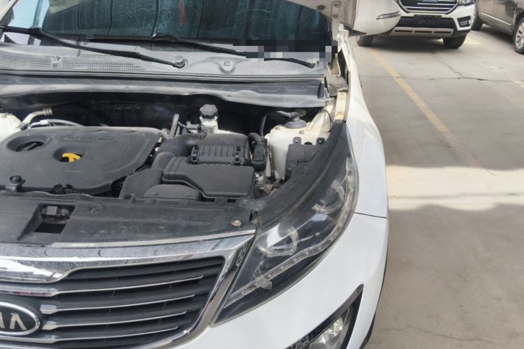 Used Kia Sportage R 2014 2.0L Automatic Two-Wheel Drive GLS Trim Engine Bay Left