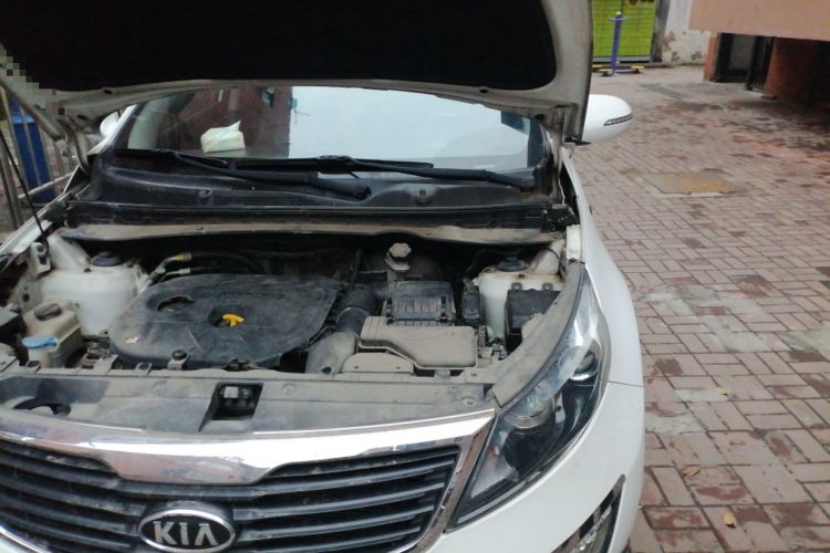 Used Kia Sportage R 2014 2.0L Automatic Two-Wheel Drive DLX Engine Bay Left