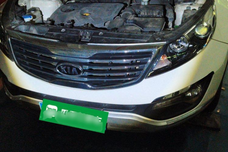 Used Kia Sportage R 2014 2.0L Automatic Two-Wheel Drive GLS Trim Engine Bay