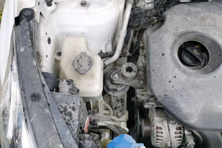Used Kia Sportage R 2014 2.0L Automatic Two-Wheel Drive GL Engine Bay Right