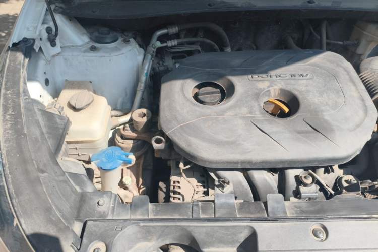 Used Kia Sportage R 2014 2.0L Automatic Two-Wheel Drive DLX Engine Bay Right
