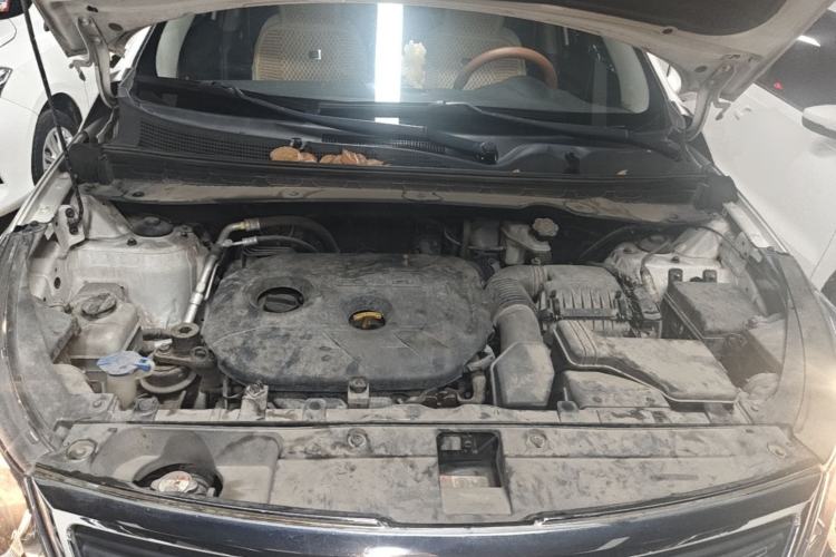 Used Kia Sportage R 2014 2.0L Automatic Two-Wheel Drive GL Engine Bay