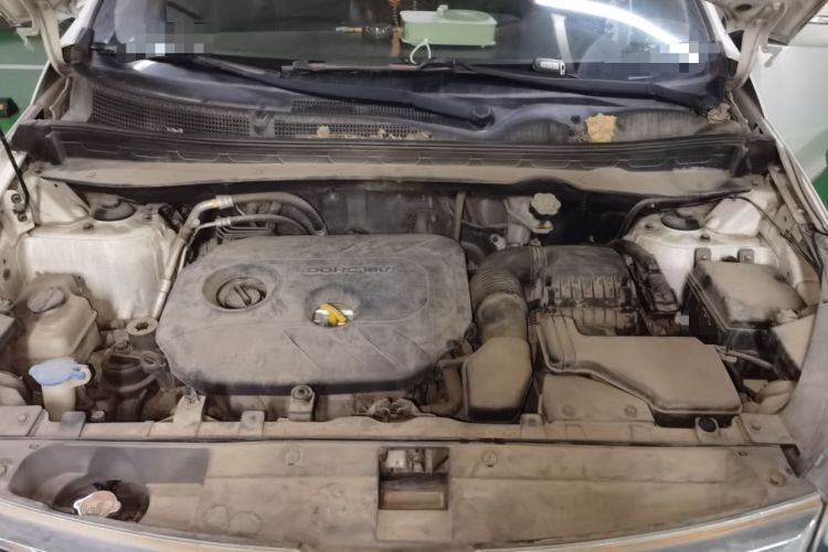 Used Kia Sportage R 2014 2.0L Automatic Two-Wheel Drive GLS Trim Engine Bay
