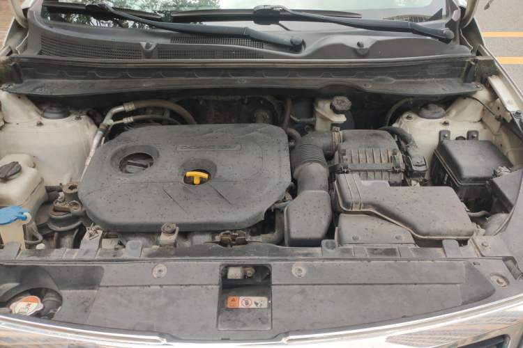 Used Kia Sportage R 2014 2.0L Automatic Two-Wheel Drive GLS Trim Engine Bay
