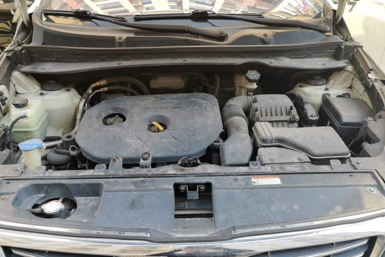 Used Kia Sportage R 2014 2.0L Automatic Two-Wheel Drive Premium Special Engine Bay