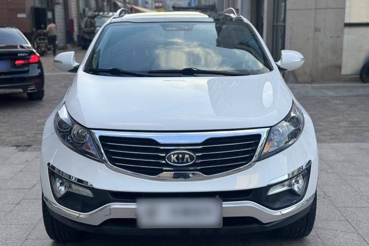 Used Kia Sportage R 2014 2.0L Automatic Two-Wheel Drive DLX Exterior 1