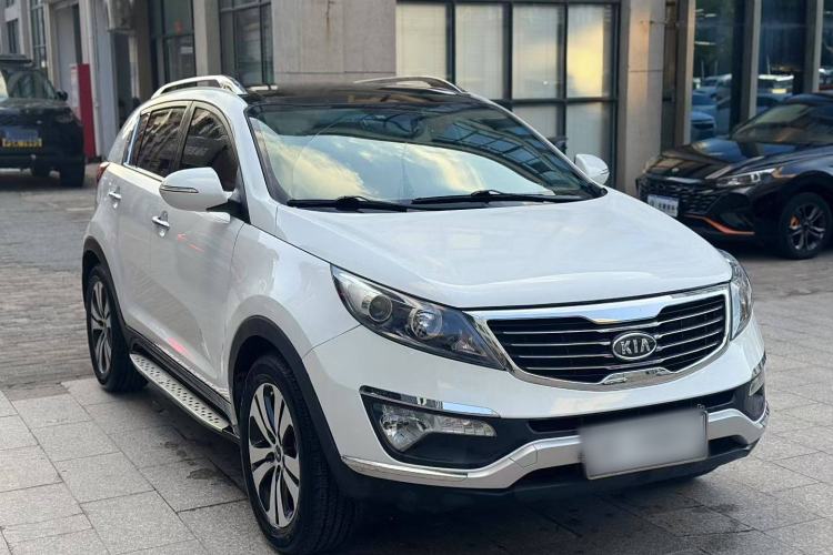 Used Kia Sportage R 2014 2.0L Automatic Two-Wheel Drive DLX Exterior 2