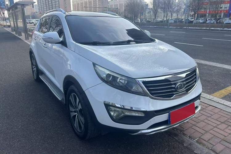 Used Kia Sportage R 2014 2.0L Automatic Two-Wheel Drive Premium Trim Exterior 2