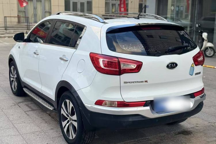 Used Kia Sportage R 2014 2.0L Automatic Two-Wheel Drive DLX Exterior 3