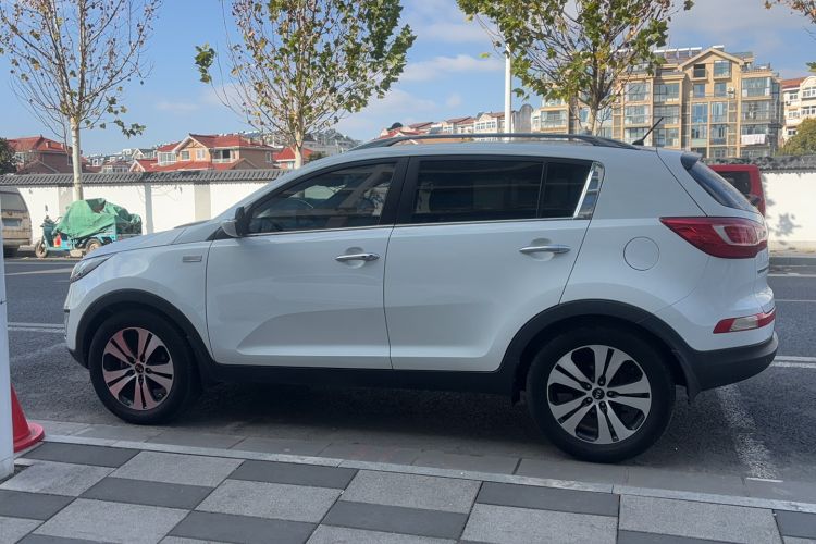 Used Kia Sportage R 2014 2.0L Automatic Two-Wheel Drive Premium Special Exterior 5