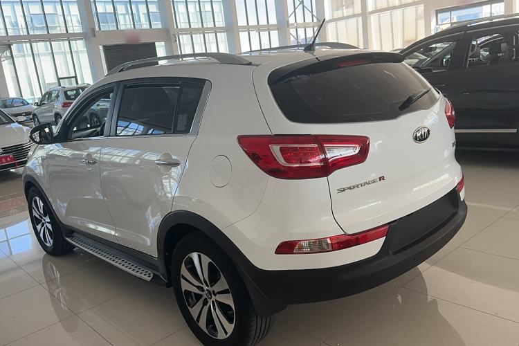 Used Kia Sportage R 2014 2.0L Automatic Two-Wheel Drive GLS Trim Exterior 5