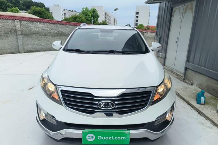 Used Kia Sportage R 2014 2.0L Automatic Two-Wheel Drive GLS Trim Front