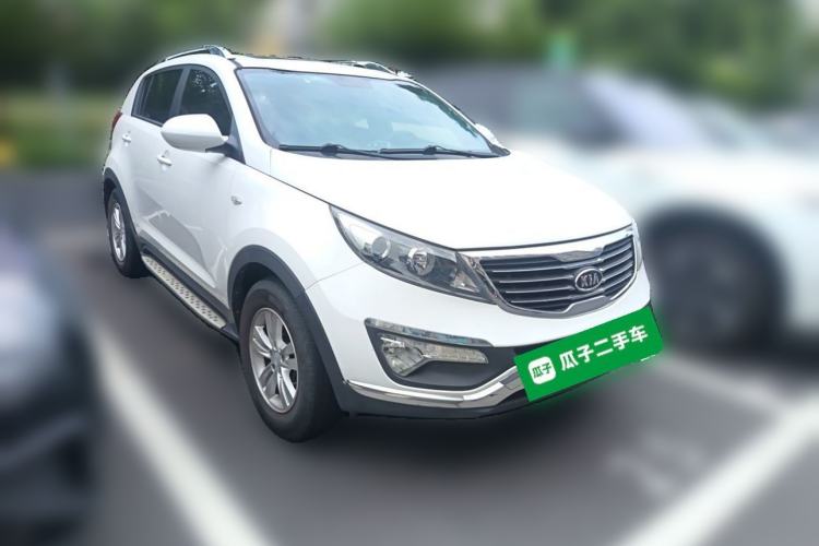 Used Kia Sportage R 2014 2.0L Automatic Two-Wheel Drive GL Front Right 45 Deg