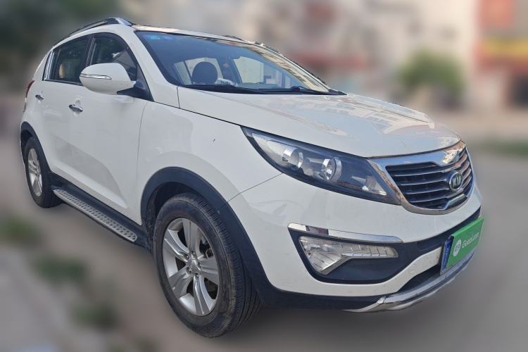 Used Kia Sportage R 2014 2.0L Automatic Two-Wheel Drive GLS Trim Front Right 45 Deg