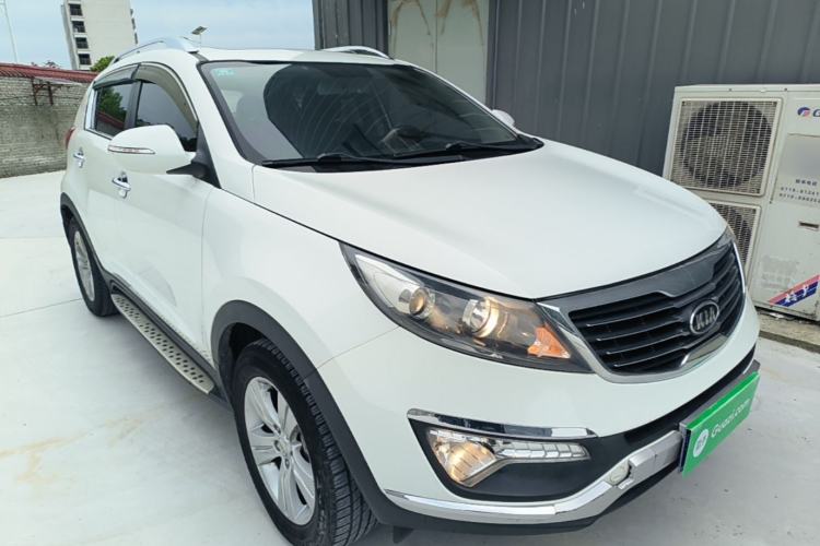 Used Kia Sportage R 2014 2.0L Automatic Two-Wheel Drive GLS Trim Front Right 45 Deg