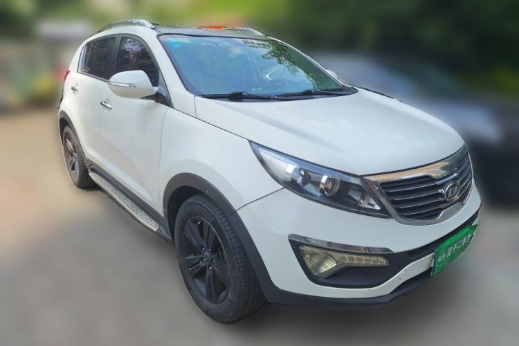 Used Kia Sportage R 2014 2.0L Automatic Two-Wheel Drive GLS Trim Front Right 45 Deg