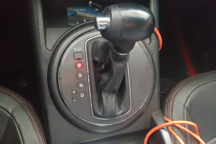 Used Kia Sportage R 2014 2.0L Automatic Two-Wheel Drive GL Gear Lever