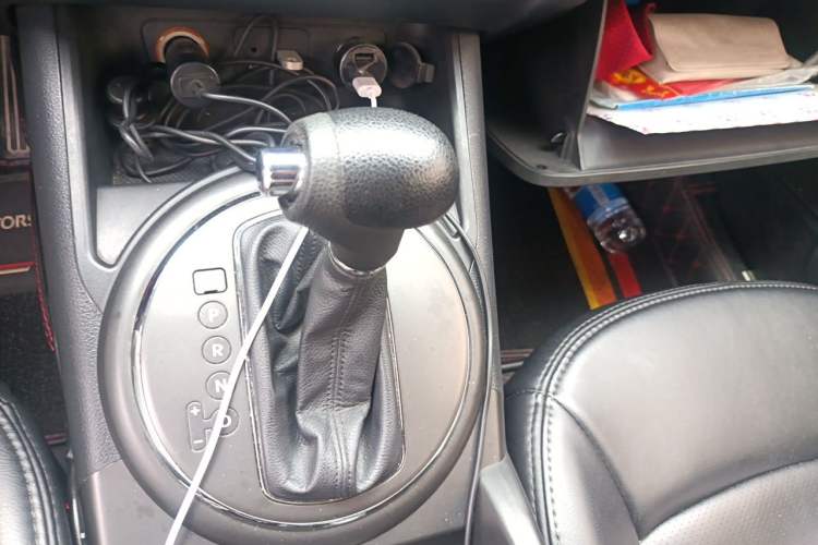 Used Kia Sportage R 2014 2.0L Automatic Two-Wheel Drive GL Gear Lever