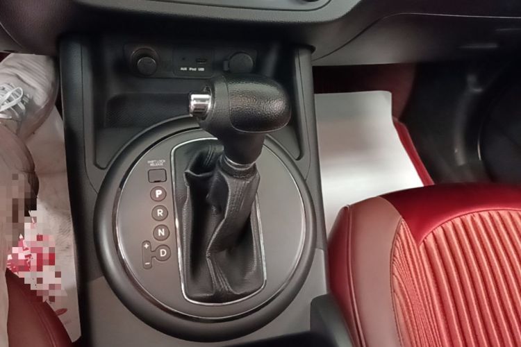Used Kia Sportage R 2014 2.0L Automatic Two-Wheel Drive GL Gear Lever