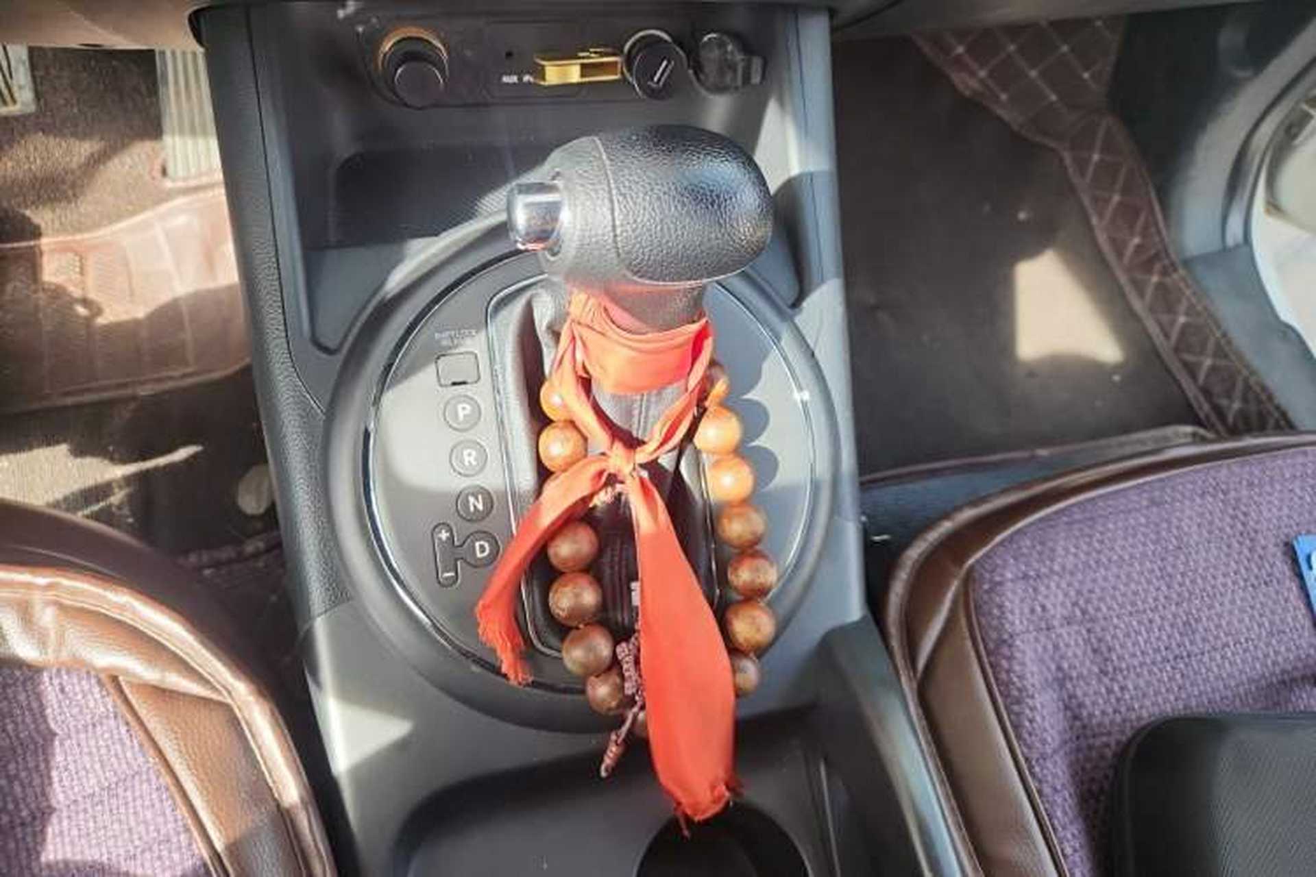 Used Kia Sportage R 2014 2.0L Automatic Two-Wheel Drive GL Gear Lever
