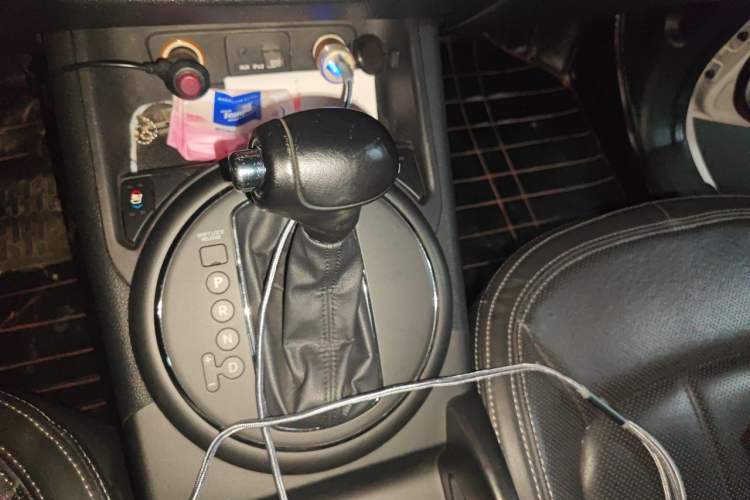 Used Kia Sportage R 2014 2.0L Automatic Two-Wheel Drive Premium Special Gear Lever