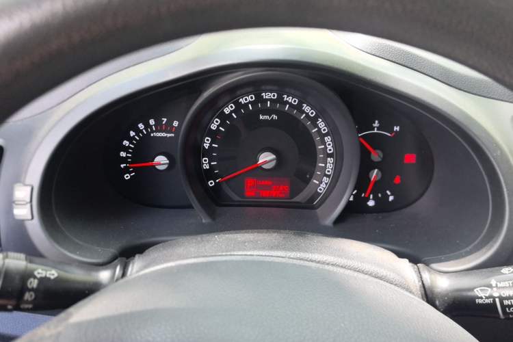 Used Kia Sportage R 2014 2.0L Automatic Two-Wheel Drive GL Instrument Cluster