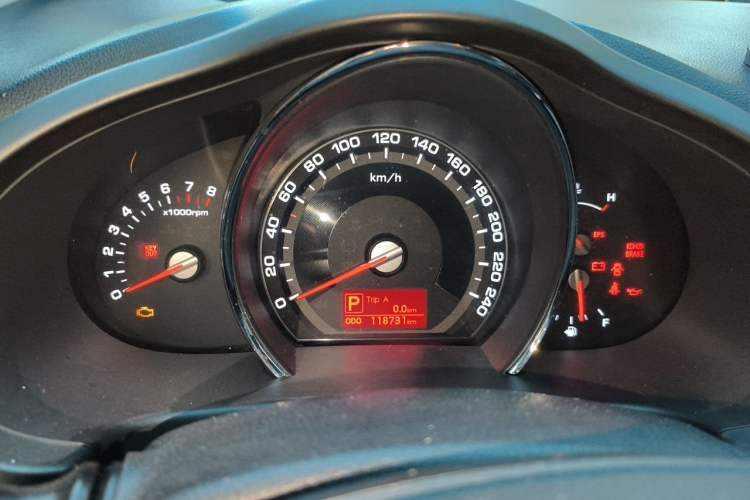 Used Kia Sportage R 2014 2.0L Automatic Two-Wheel Drive GLS Trim Instrument Cluster