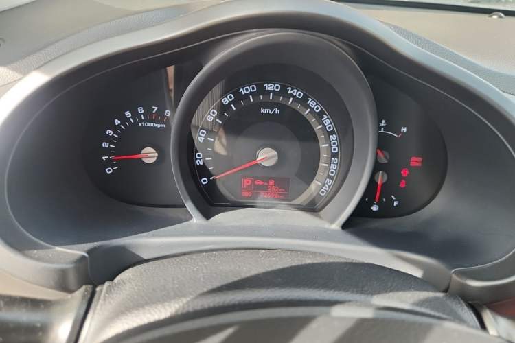 Used Kia Sportage R 2014 2.0L Automatic Two-Wheel Drive GL Instrument Cluster