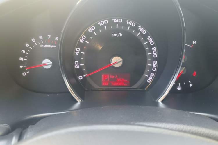 Used Kia Sportage R 2014 2.0L Automatic Two-Wheel Drive GLS Trim Instrument Cluster