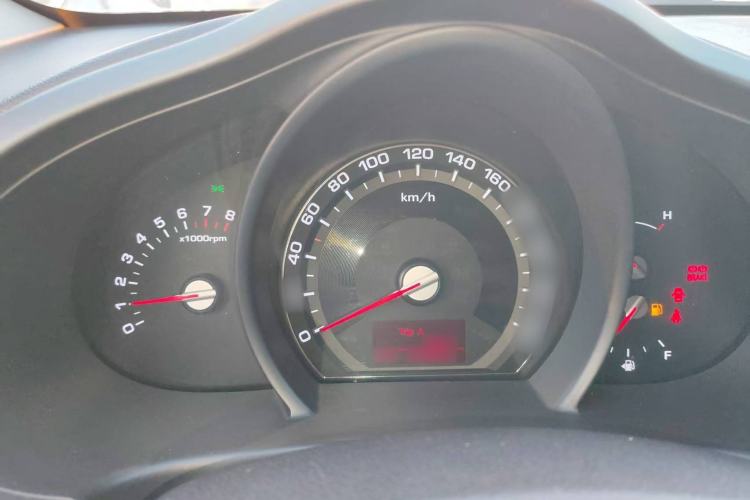 Used Kia Sportage R 2014 2.0L Manual Two-Wheel Drive GL Trim Instrument Cluster