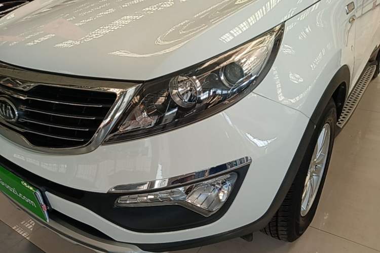 Used Kia Sportage R 2014 2.0L Automatic Two-Wheel Drive GL Left Front Headlight
