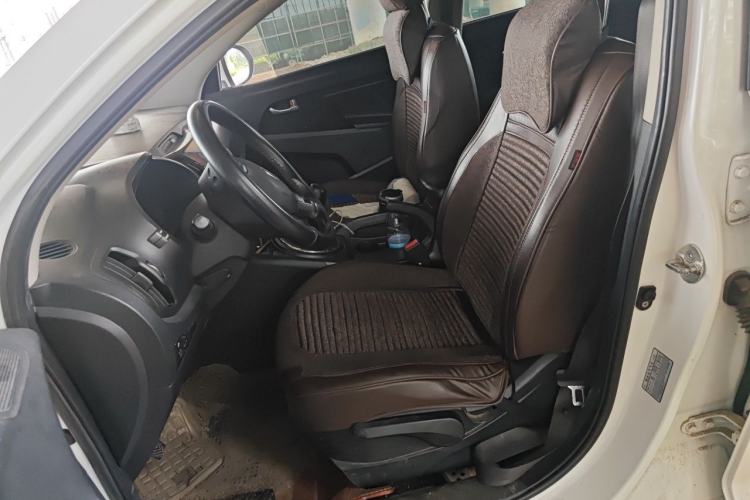 Used Kia Sportage R 2014 2.0L Manual Two-Wheel-Drive GLS Left Front Seat