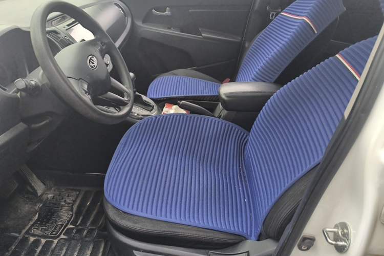 Used Kia Sportage R 2014 2.0L Automatic Two-Wheel Drive GLS Trim Left Front Seat