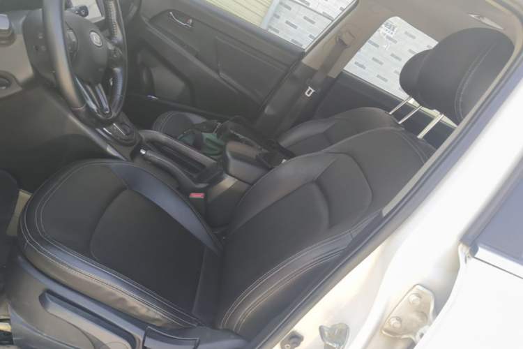 Used Kia Sportage R 2014 2.0L Automatic Two-Wheel Drive GLS Trim Left Front Seat