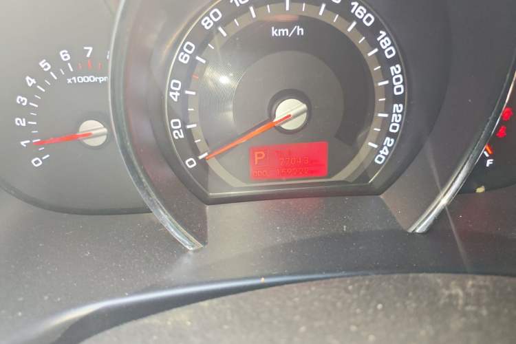 Used Kia Sportage R 2014 2.0L Automatic Two-Wheel Drive GLS Trim Odometer Close Up